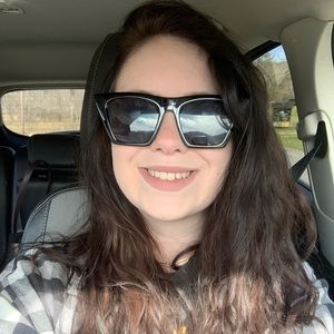 Meet your Posher, Haley